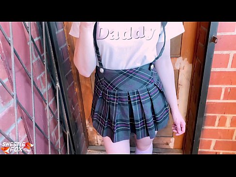 ❤️ Школачы Сосут анын Дик терең жана трахает ордуна класстар. ️❌ Шлюздер боюнча порно ky.hentaivost.ru ❌️